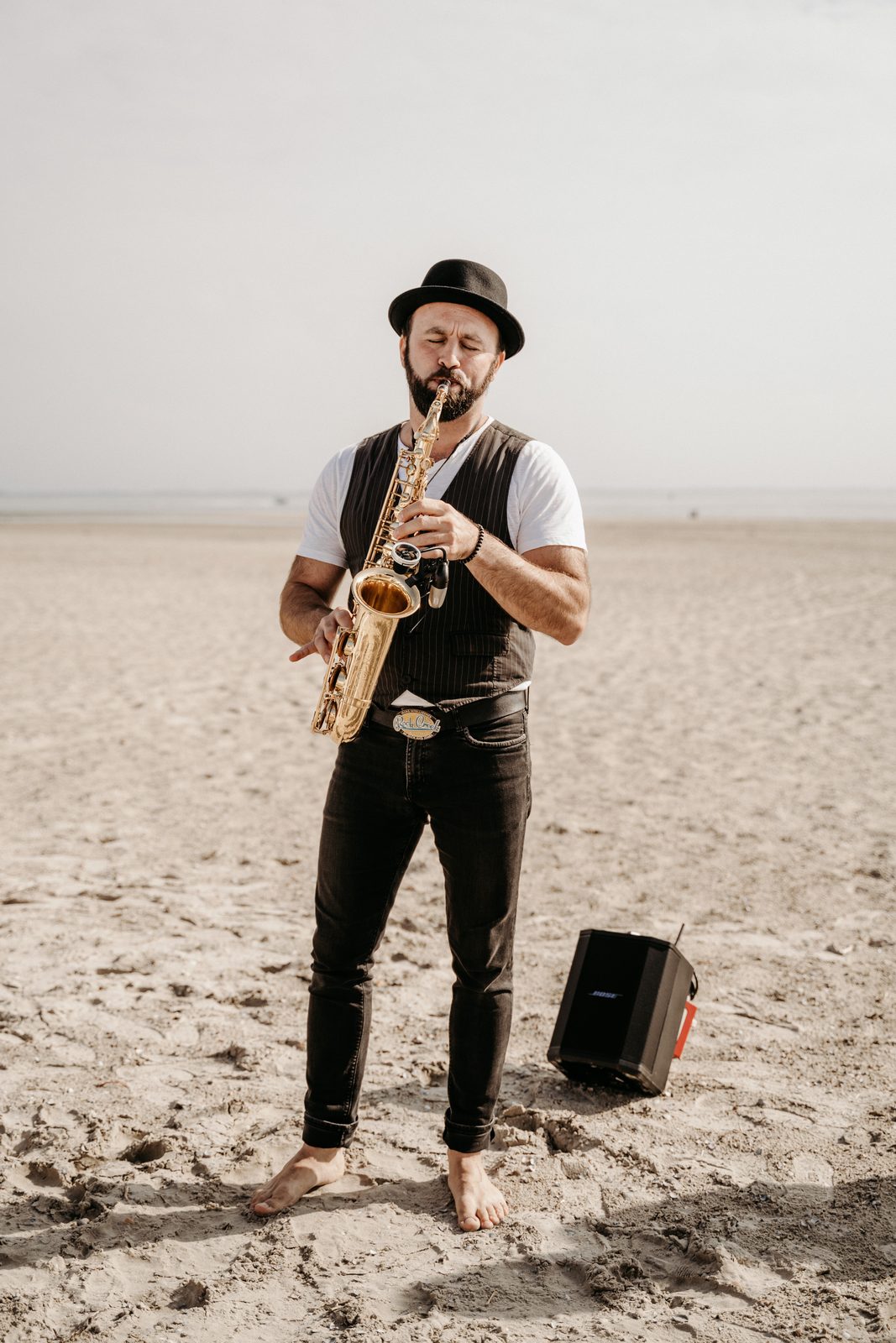 Chris Kawa am Strand