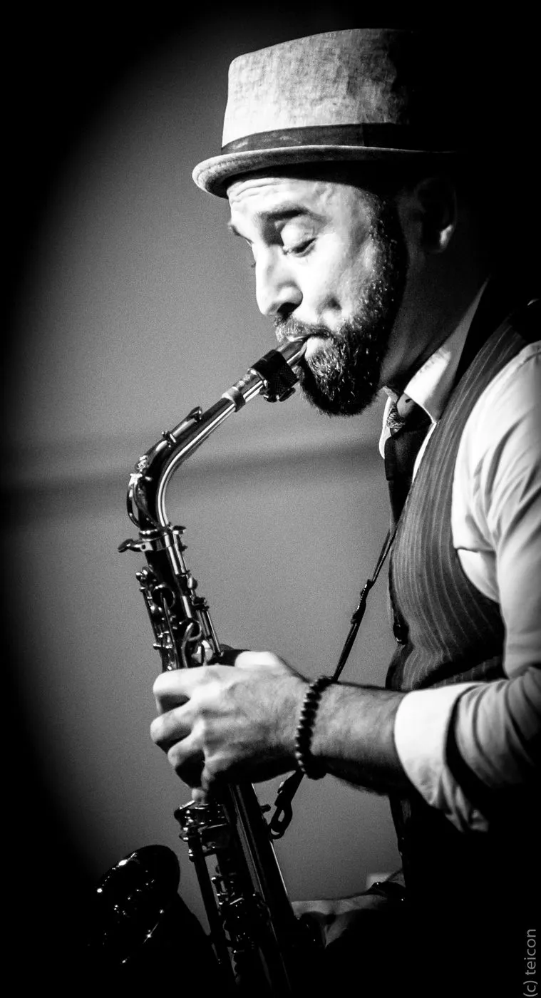 Chris Kawa Schwarz-Weiß Portrait